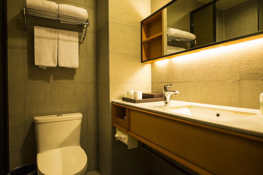 Ji Hotel Shanghai Hongqiao Zhongshan West Road מראה חיצוני תמונה
